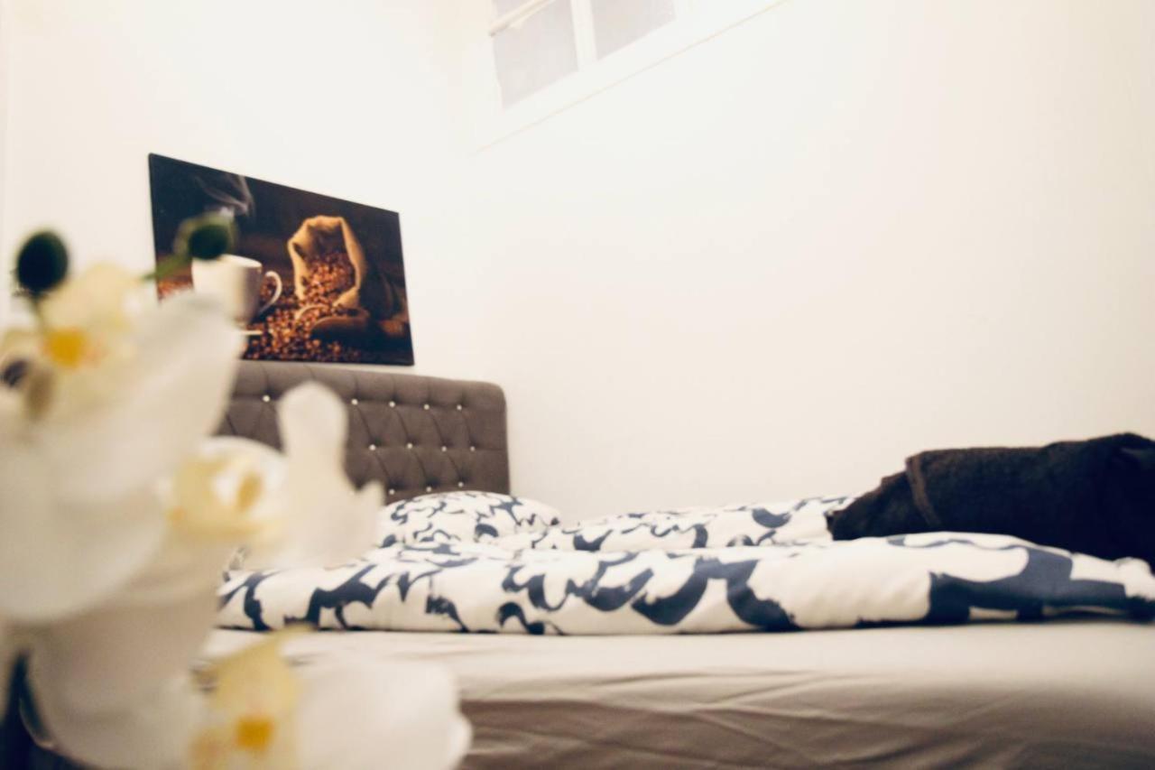 Modern Double Room Js A Wien Eksteriør bilde