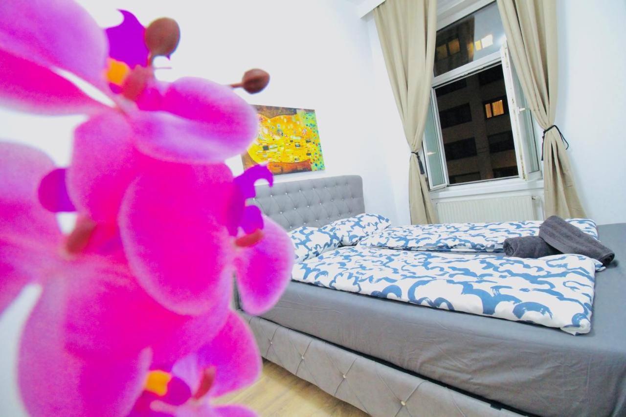Modern Double Room Js A Wien Eksteriør bilde