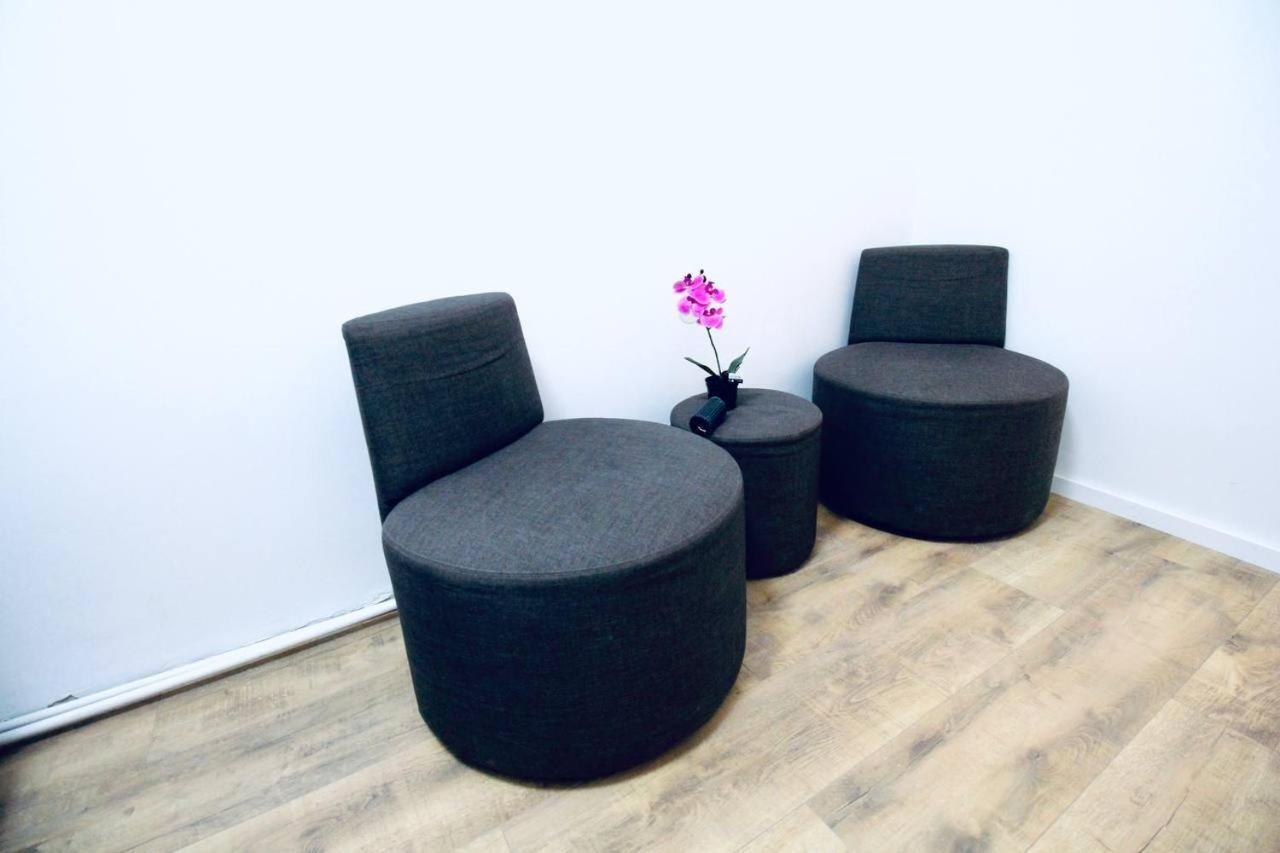 Modern Double Room Js A Wien Eksteriør bilde