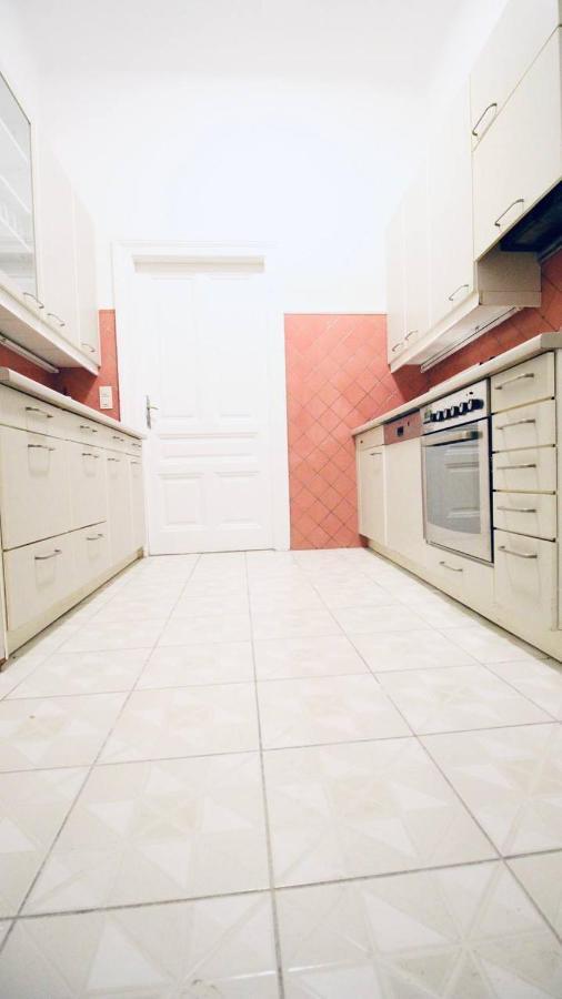 Modern Double Room Js A Wien Eksteriør bilde