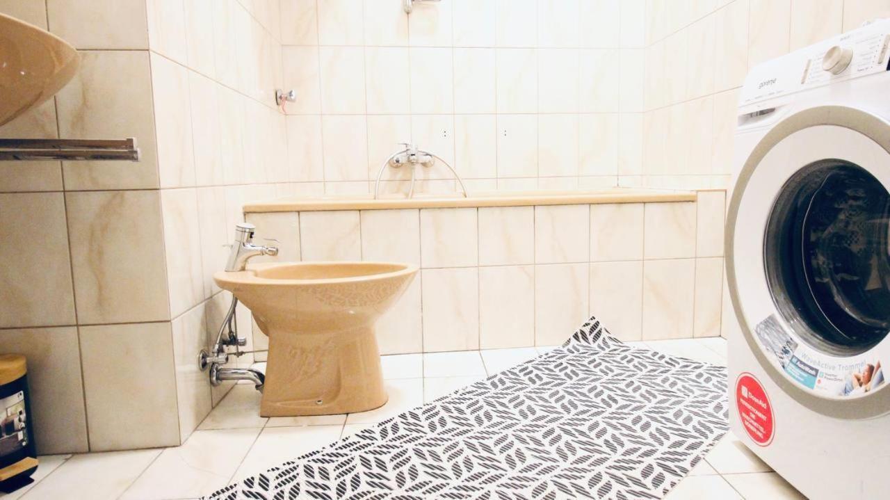 Modern Double Room Js A Wien Eksteriør bilde