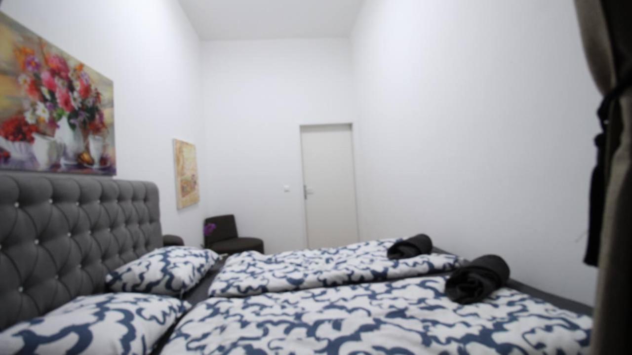 Modern Double Room Js A Wien Eksteriør bilde