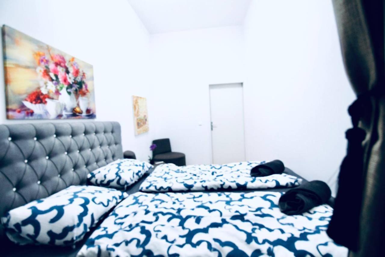Modern Double Room Js A Wien Eksteriør bilde