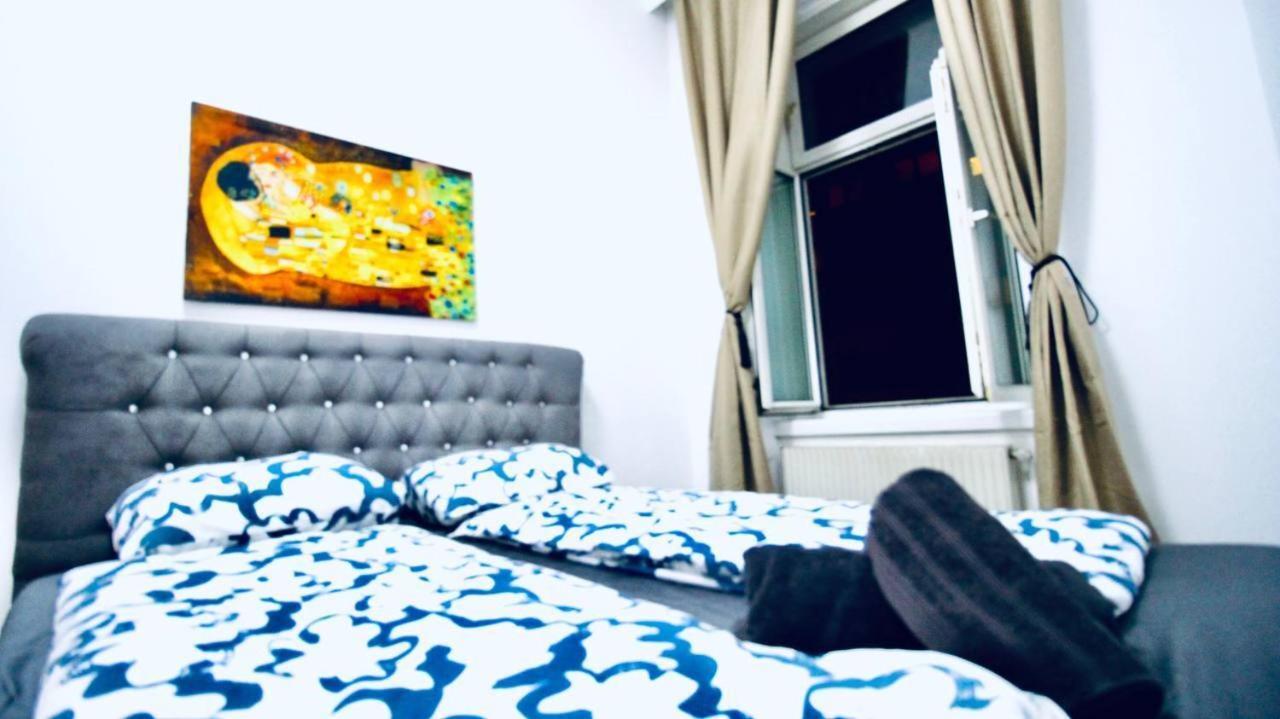 Modern Double Room Js A Wien Eksteriør bilde