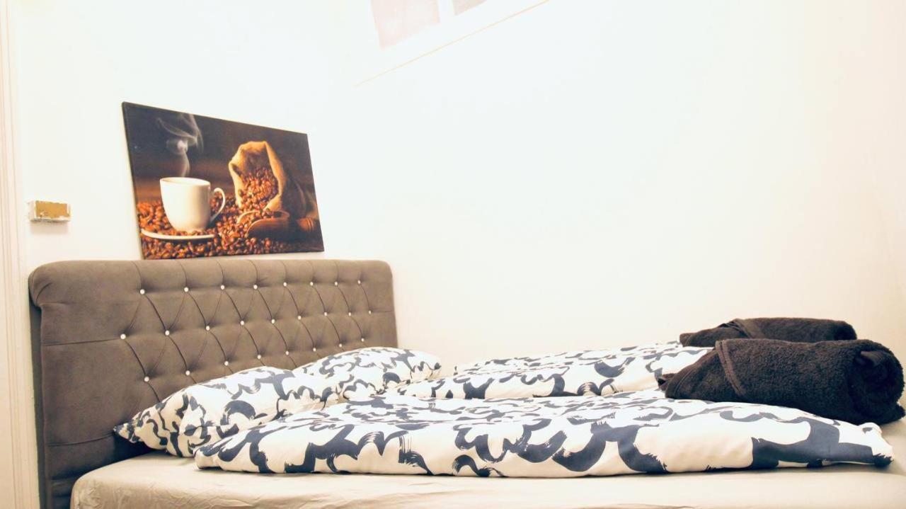 Modern Double Room Js A Wien Eksteriør bilde